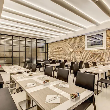 Отель The Liberty Boutique 4*